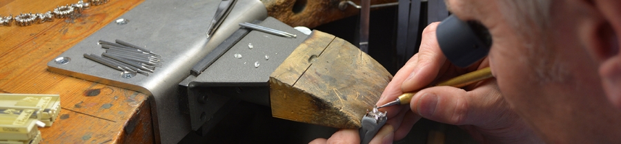 Laings: The Importance of Diamond Jewellery Service