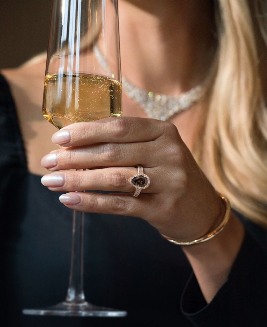 Celebrate in Style: The Ultimate Guide to Fine Jewellery for New Year’s Eve 
