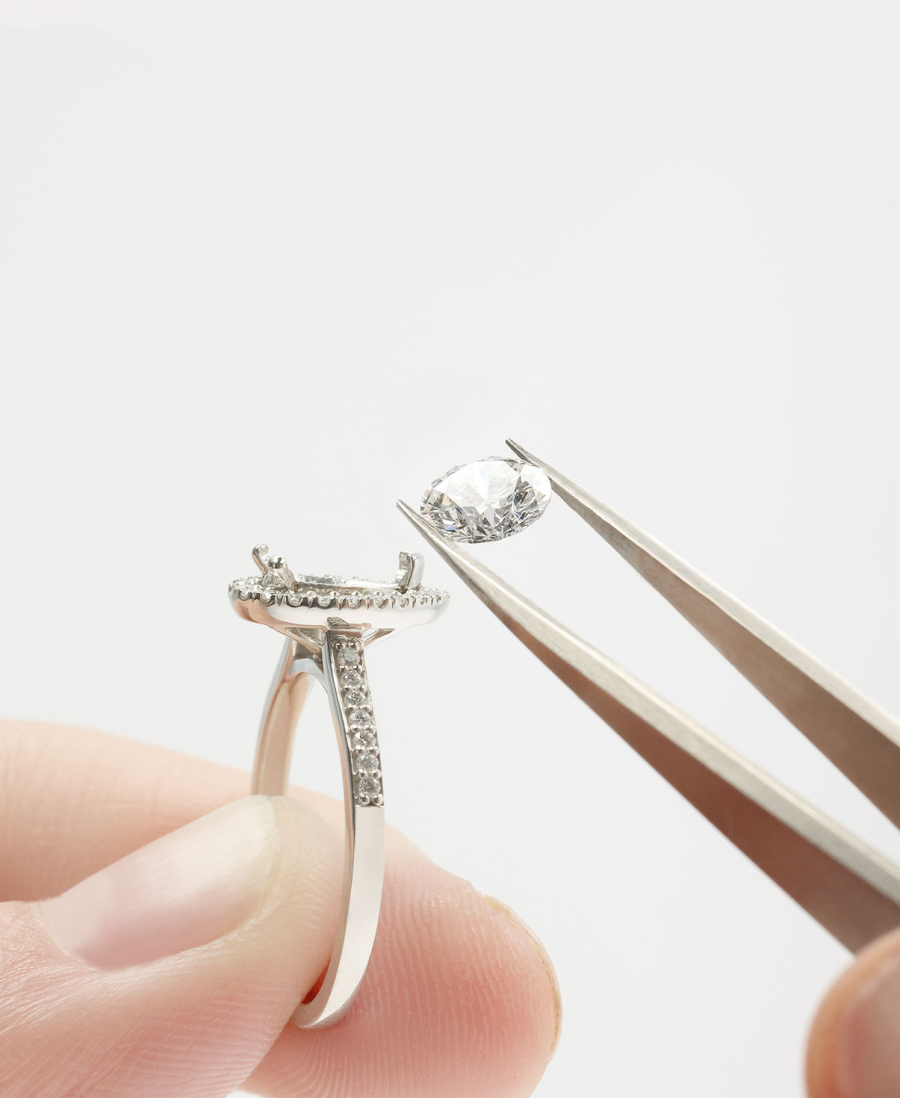 Laings Guide - The 4Cs of Diamonds