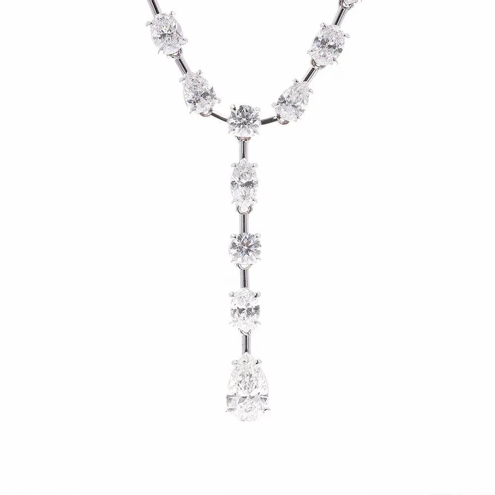 18ct White Gold Handcrafted 25.70ct Diamond Necklace
