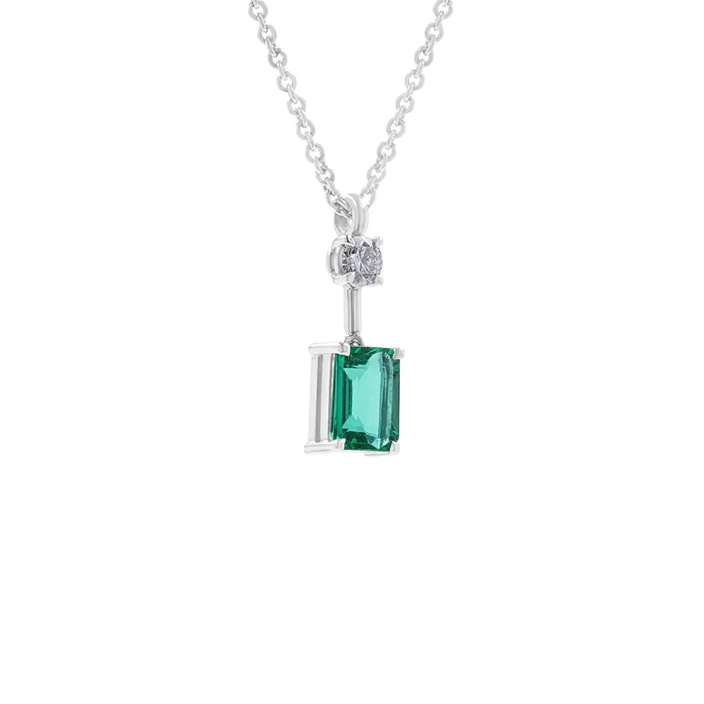 18ct White Gold 0.88ct Emerald and 0.14ct Diamond Pendant and Chain