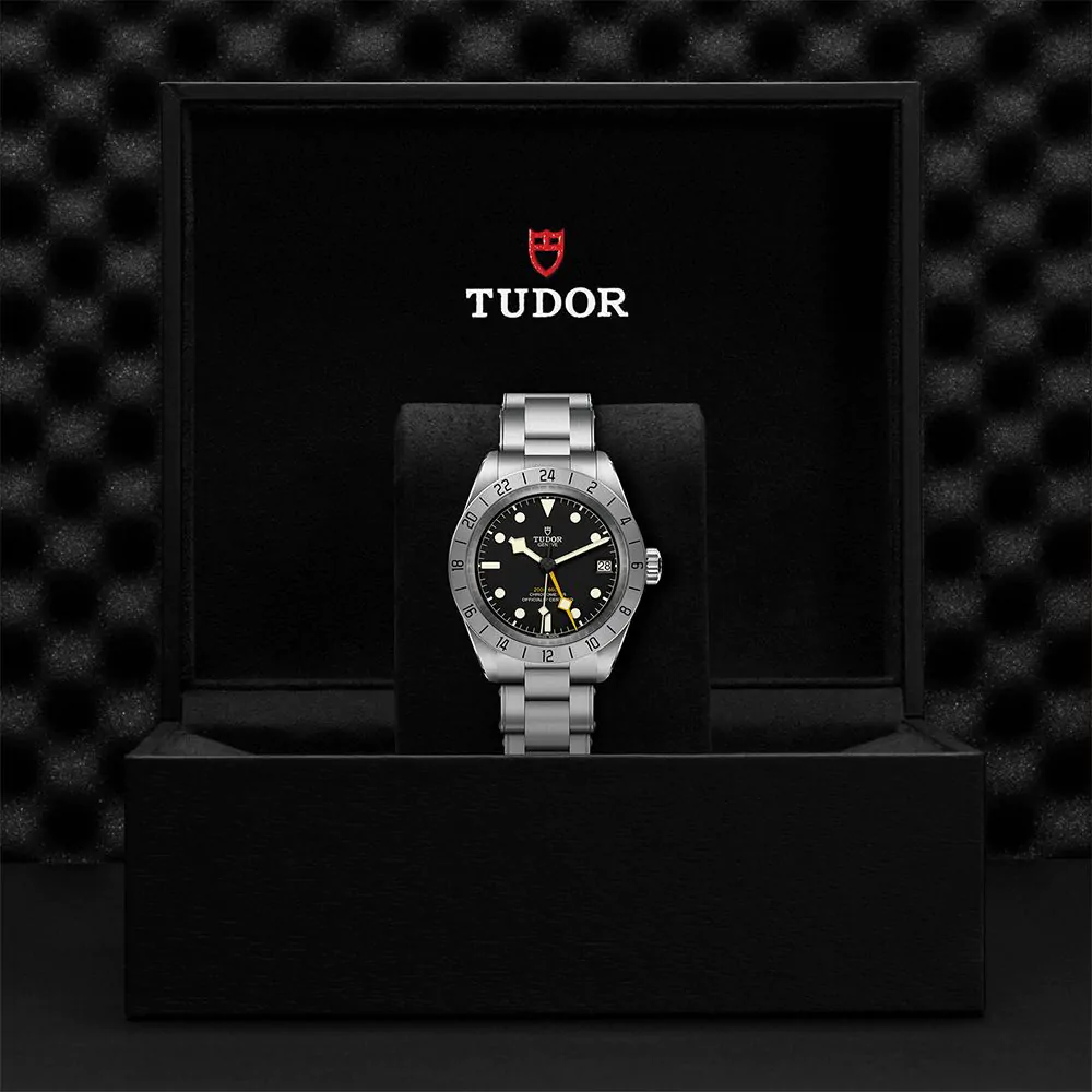 TUDOR Black Bay Pro 39mm Watch M794700001