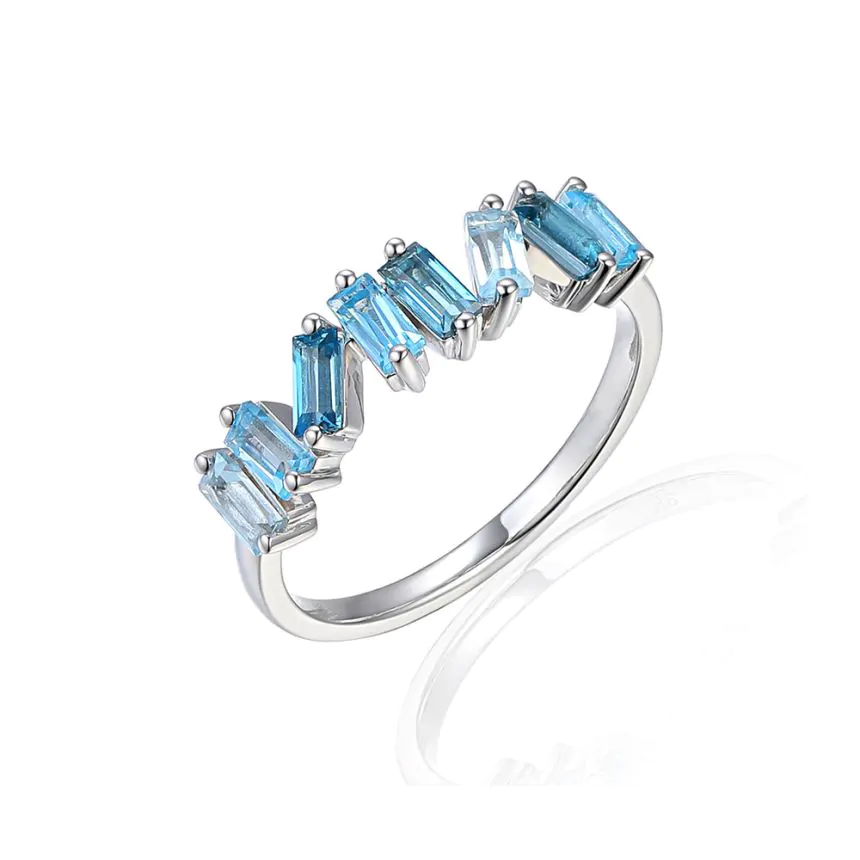 18ct White Gold 1.01ct Blue Topaz Mixed Cut Ring