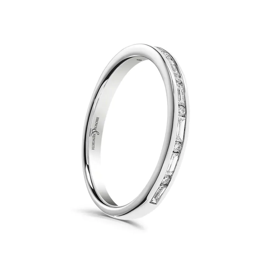 Platinum and 0.25ct Diamond Wedding Ring