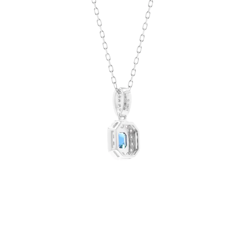 18ct White Gold 0.60ct Sapphire and 0.19ct Diamond Cluster Pendant and Chain