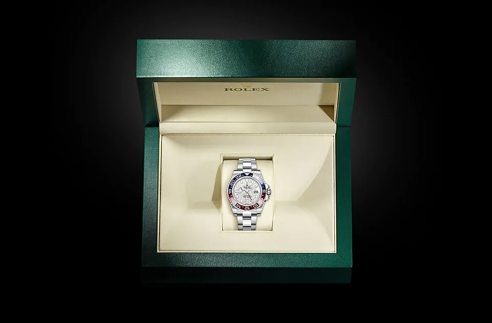 Rolex GMT-Master II M126719BLRO-0002 watch in box 
