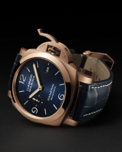 PAM1112 Side View Panerai watches and wonders