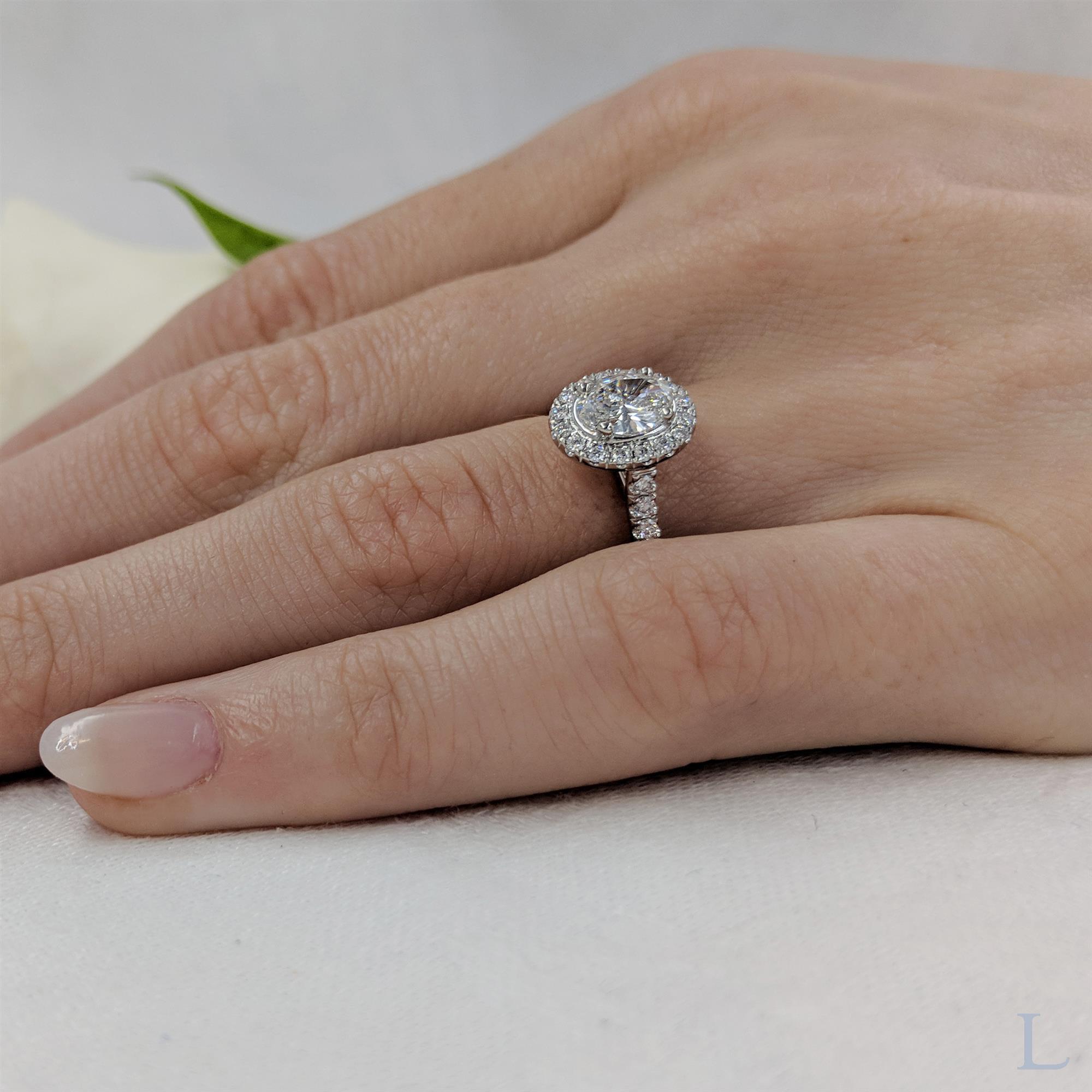 Oval Cut Diamond