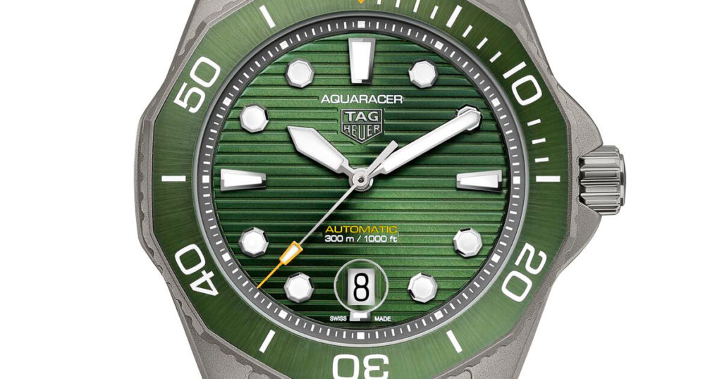 Green dial TAG Heuer Aquaracer