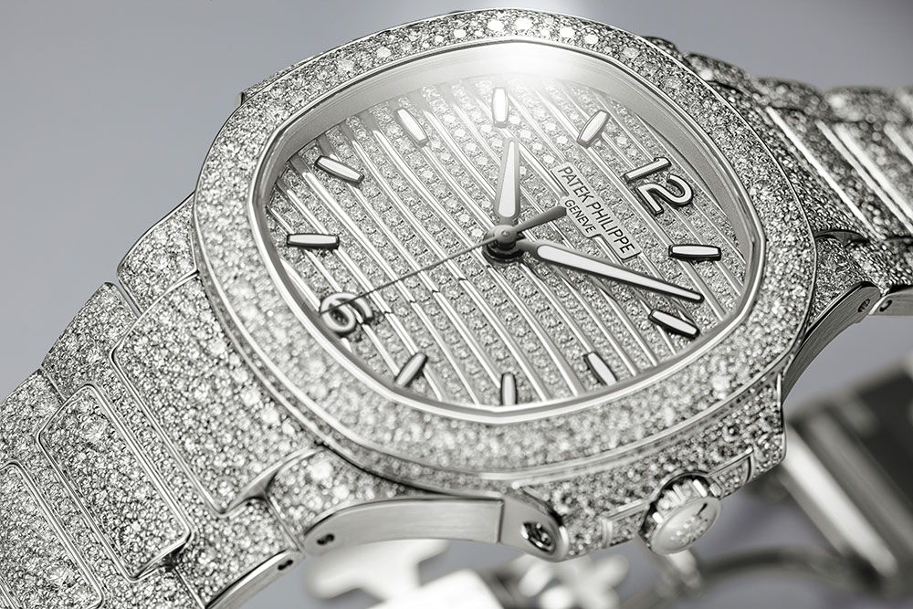 Diamond set nautilus