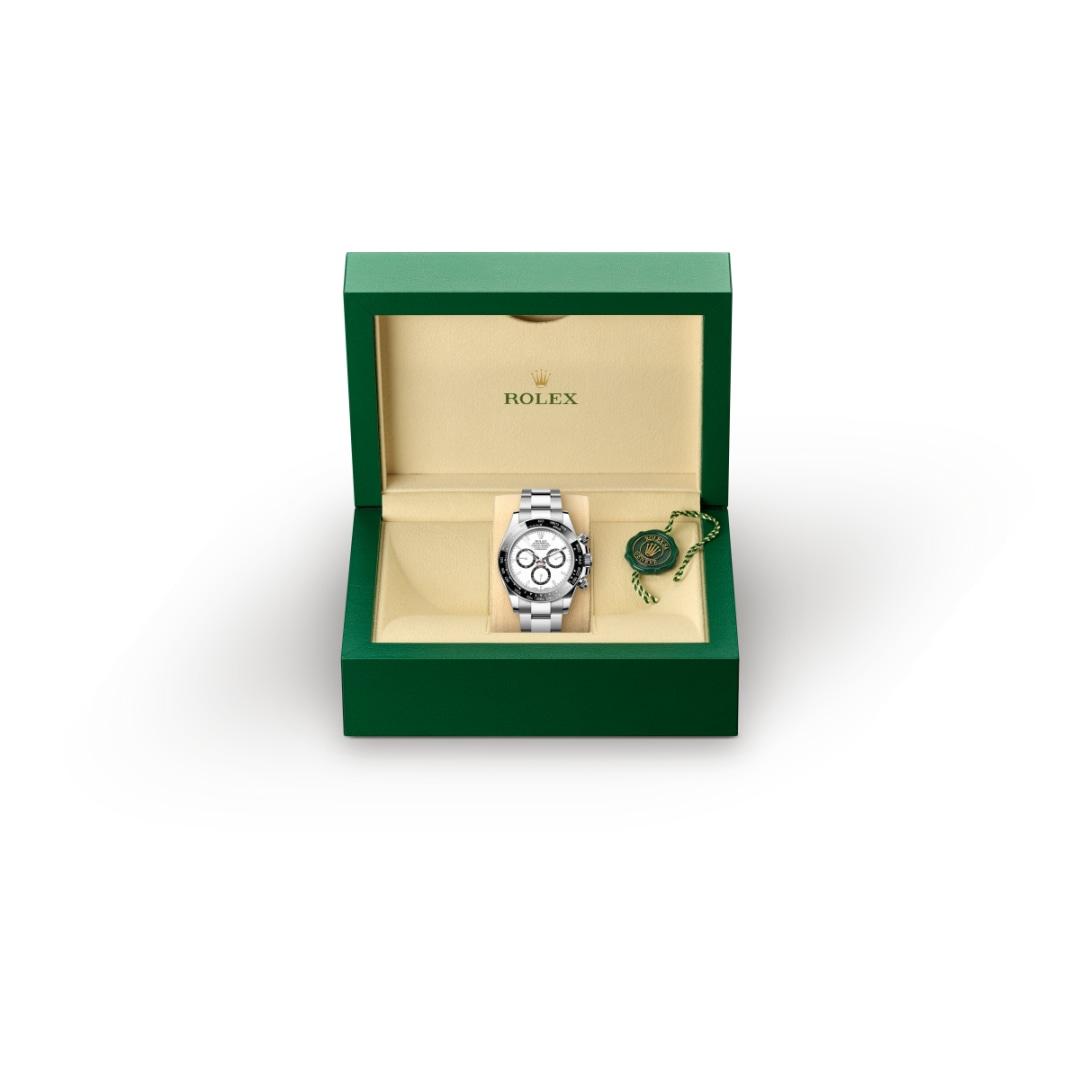 Rolex Cosmograph Daytona M126500LN-0001 in Rolex box