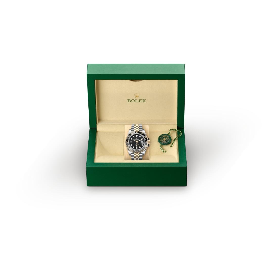 Rolex GMT-Master II M126713GRNR-0001 in Rolex box