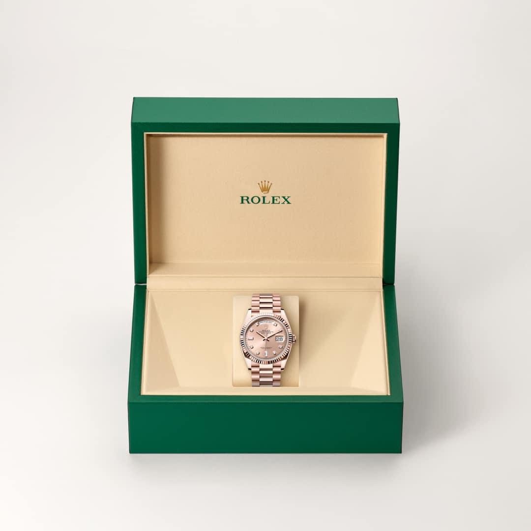 Rolex Day-Date 36 M128235-0009 in Rolex box