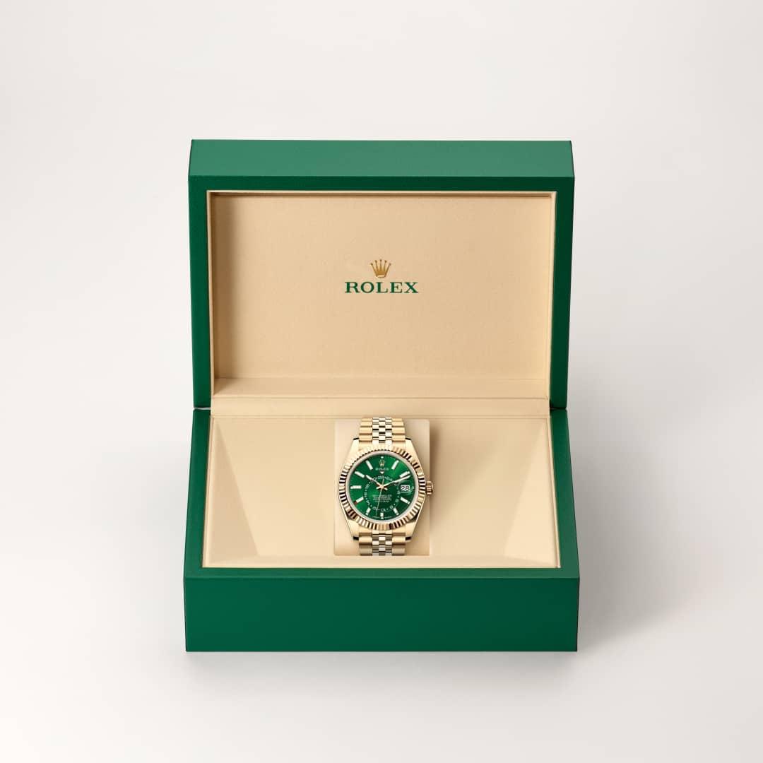 Rolex Sky-Dweller M336938-0008 in Rolex box