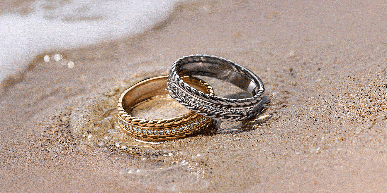 Discover Tide, a new collection exquisitely crafted in SMO Gold.