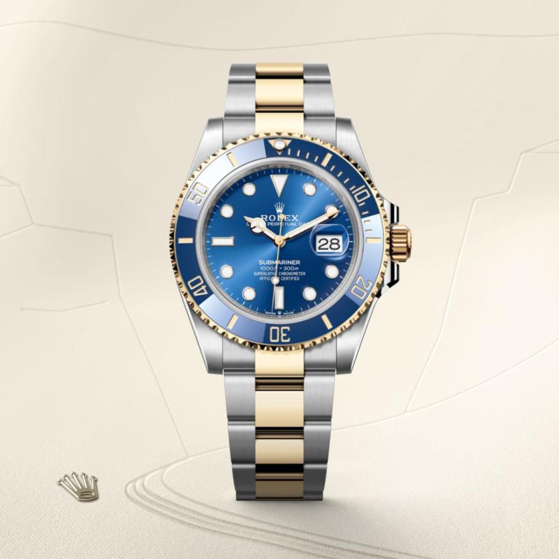 Rolex Submariner Date M126613LB-0002 watch front facing