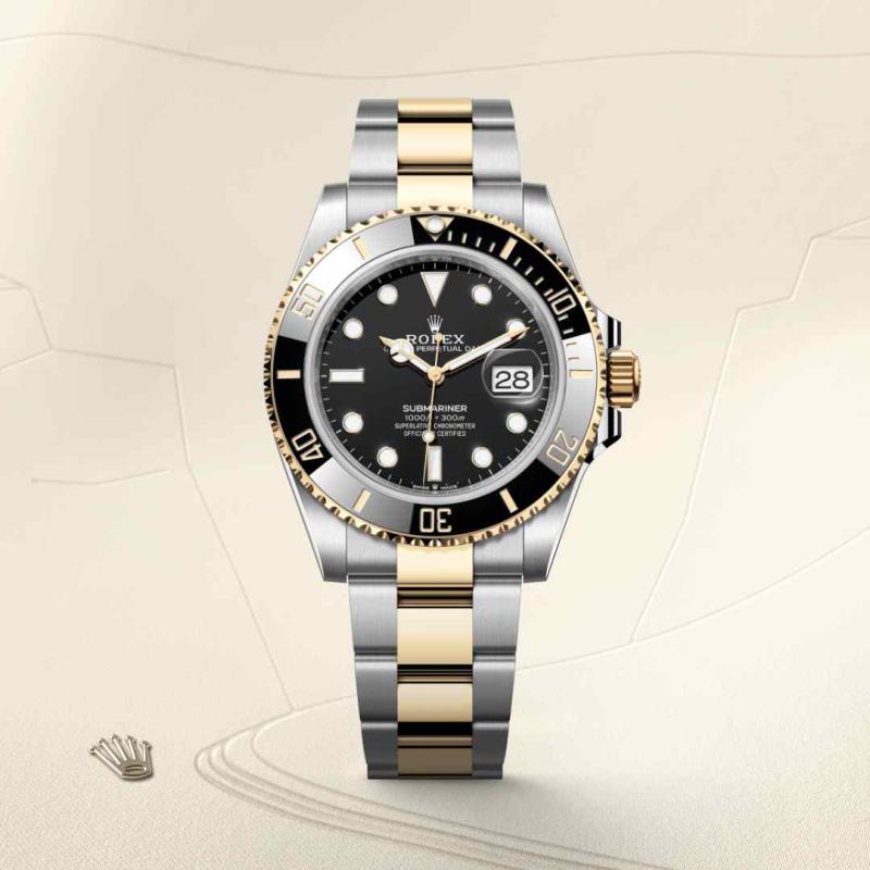 Rolex Submariner Date M126613LN-0002 watch front facing