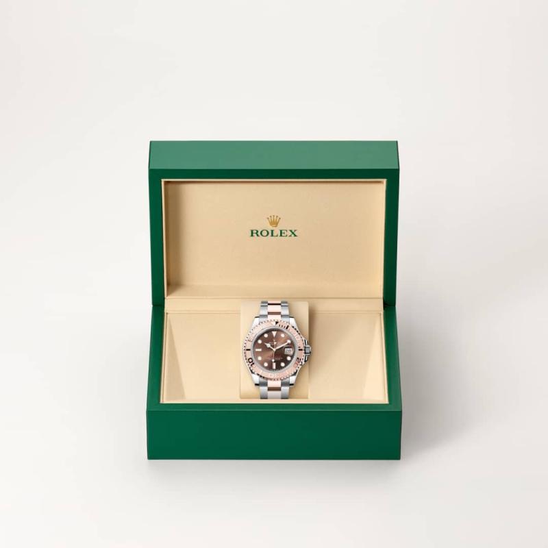 Rolex Yacht-Master 40 M126621-0001 in Rolex box