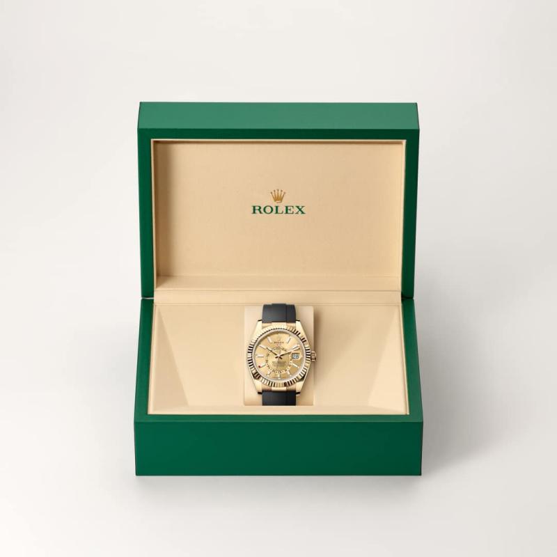 Rolex Sky-Dweller M336238-0001 in Rolex box