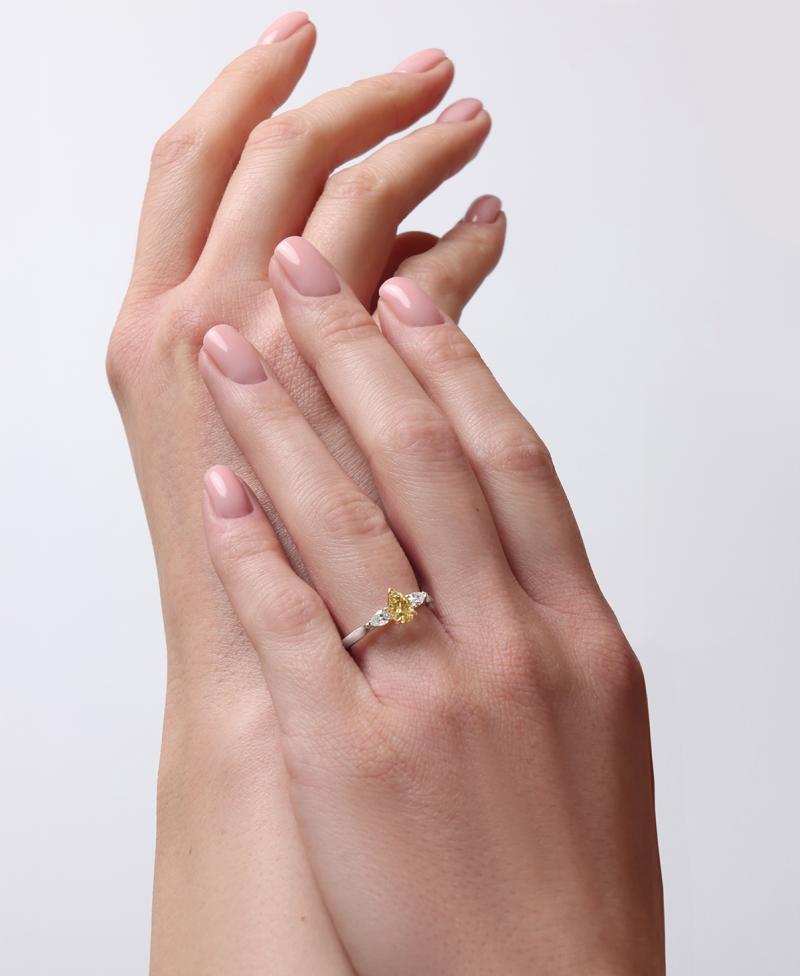 Styling the Season’s Must-Have: Yellow Diamonds