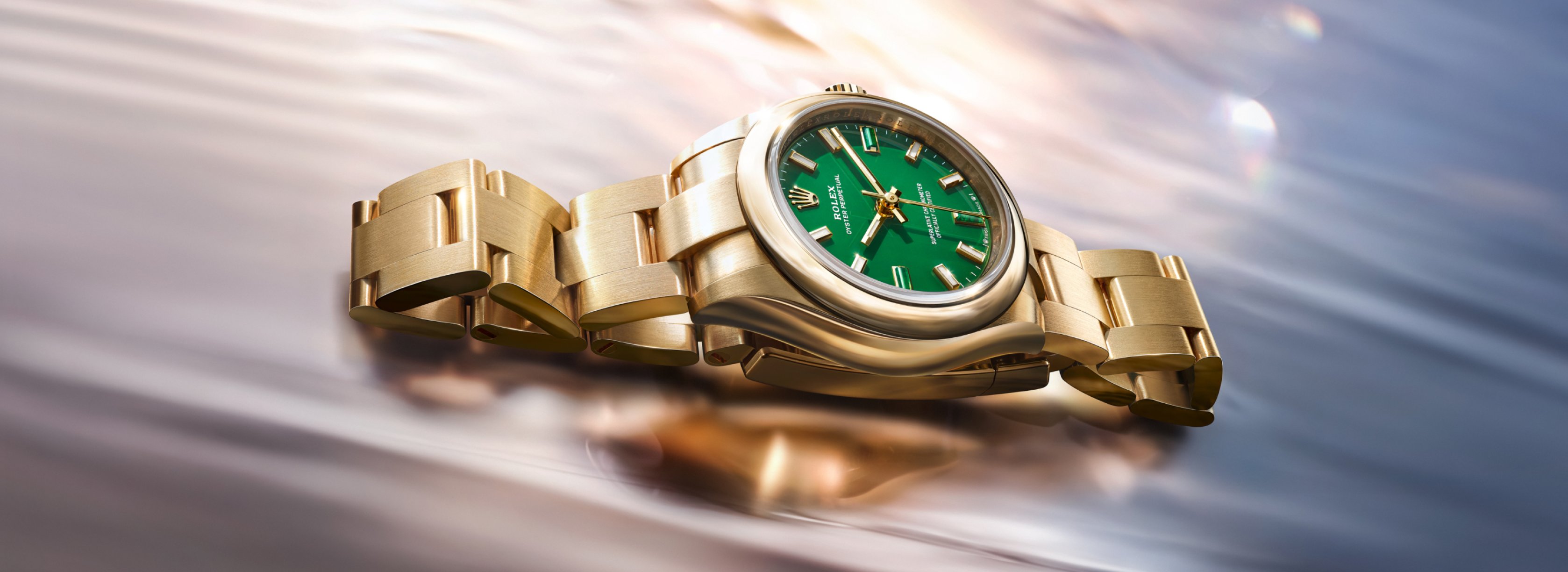 Close up of the new Oyster Perpetual 28 & 34 watch