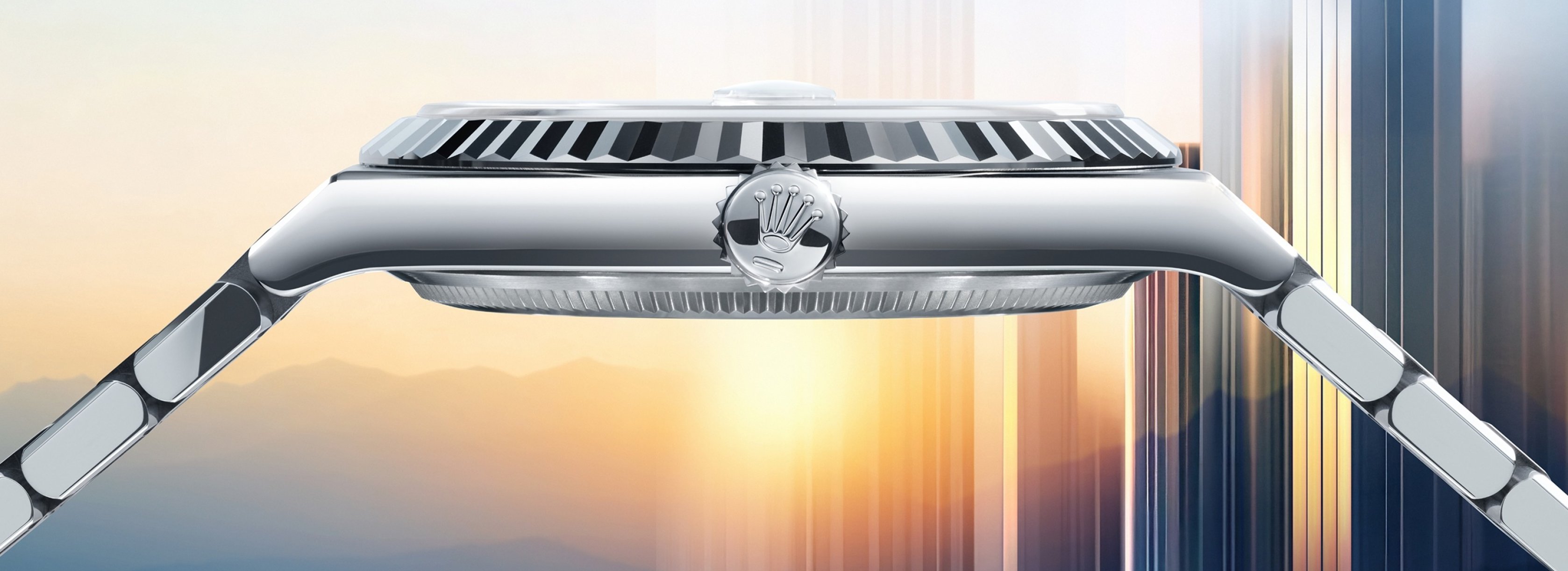 Side profile of a Rolex Land-Dweller in Platinum