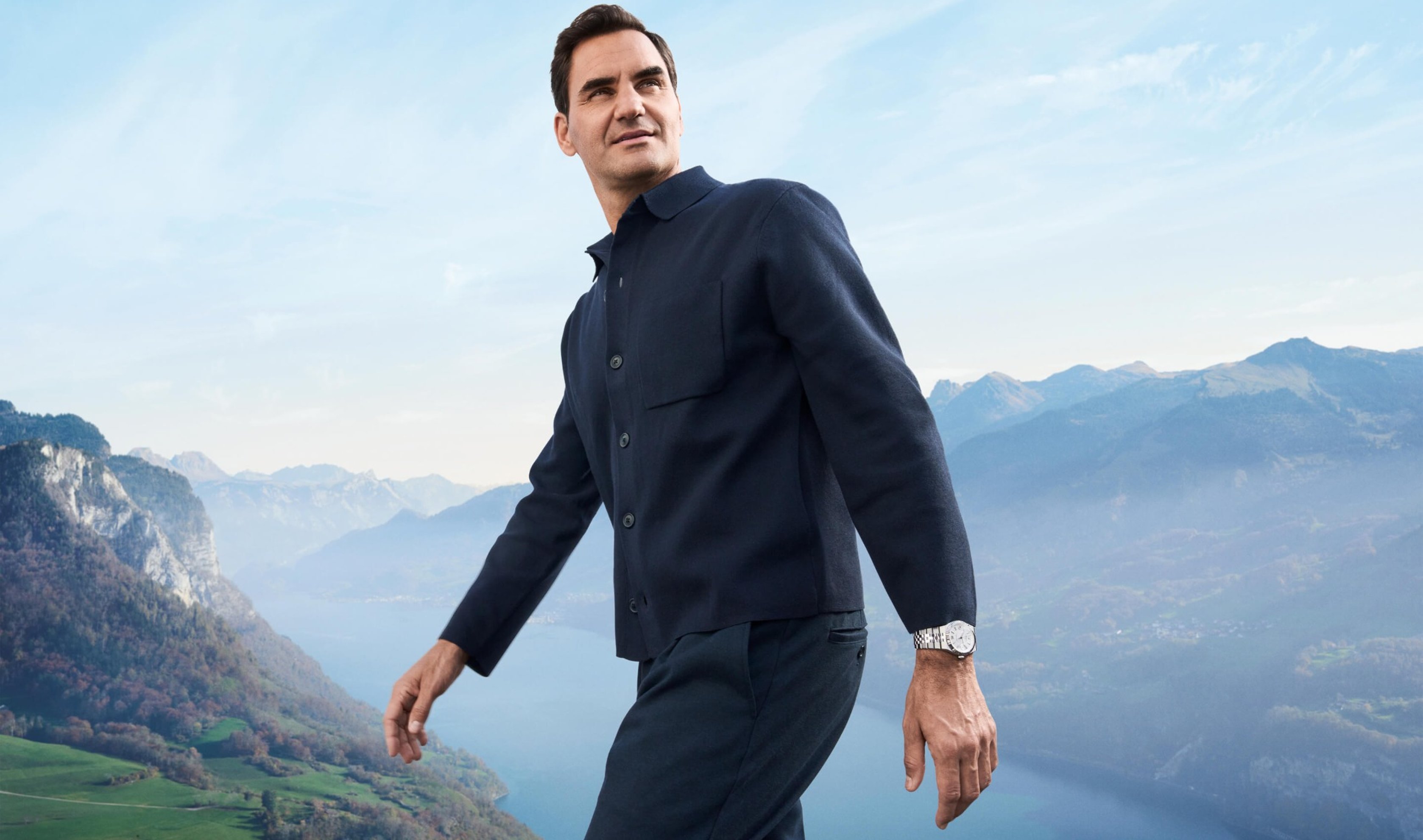 Roger Federer wearing the Land-Dweller 40 in Rolesor